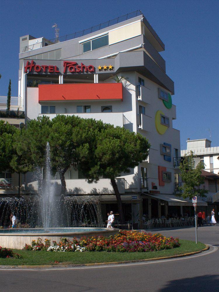 Hotel Pasha Lignano Sabbiadoro Exterior photo