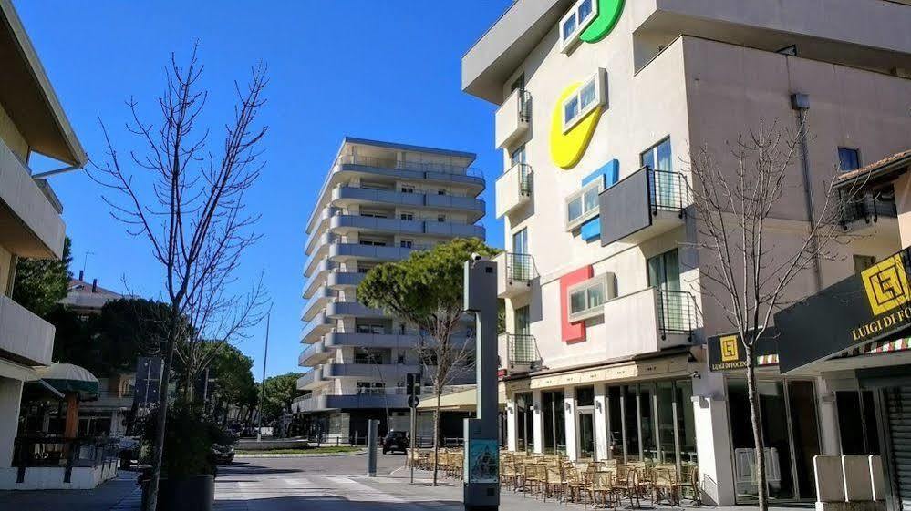 Hotel Pasha Lignano Sabbiadoro Exterior photo