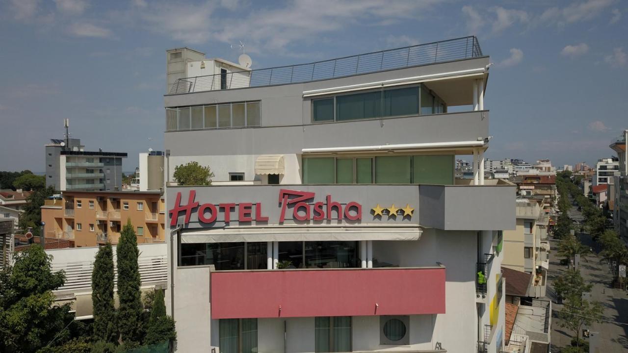 Hotel Pasha Lignano Sabbiadoro Exterior photo