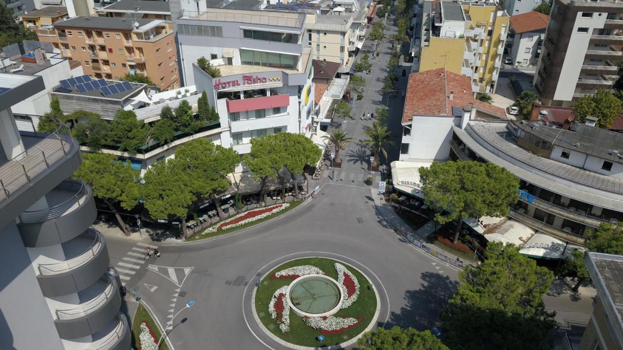 Hotel Pasha Lignano Sabbiadoro Exterior photo